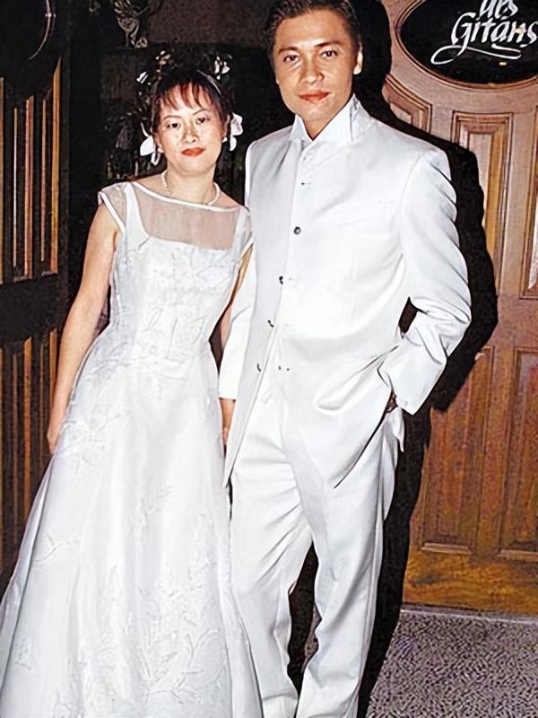 回顾与罗嘉良相爱28年被抛弃离婚带儿子住出租屋方敏仪还好吗