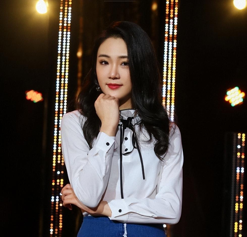 回顾张凯丽女儿张可盈她的清醒为娱乐圈星二代做了好榜样