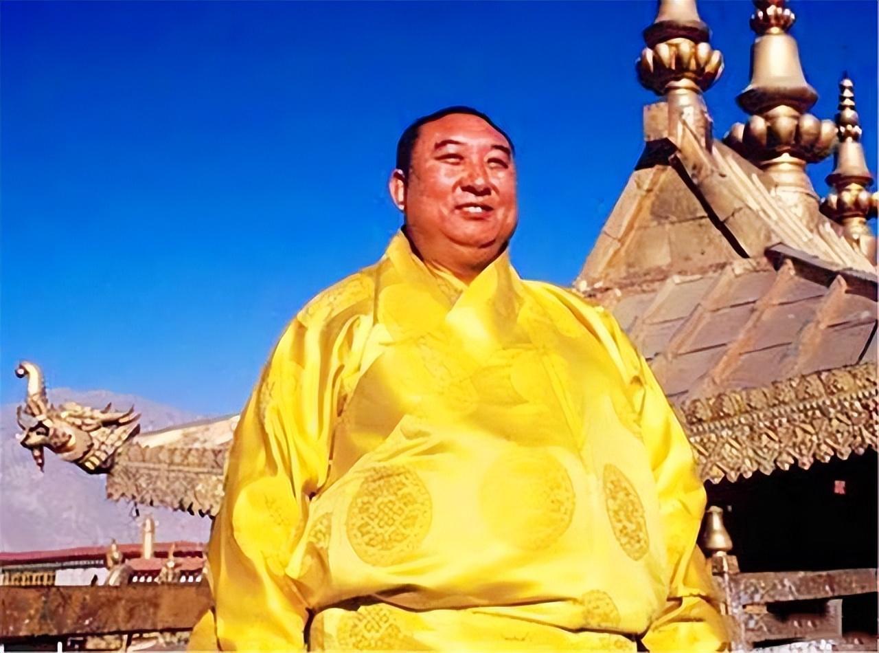 回顾十世班禅圆寂前后遗容朝北塔体用614公斤黄金2万多颗玛瑙