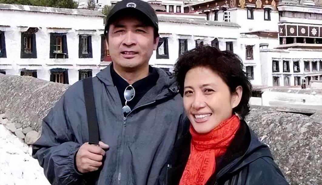 回顾演员吴玉华与汪俊离婚后转身嫁给画家莫大风她过的怎样