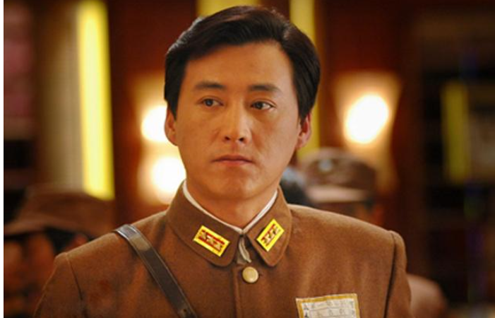 回顾国家一级演员刘小峰娶小16岁妻子后迅速发福今胖到认不出