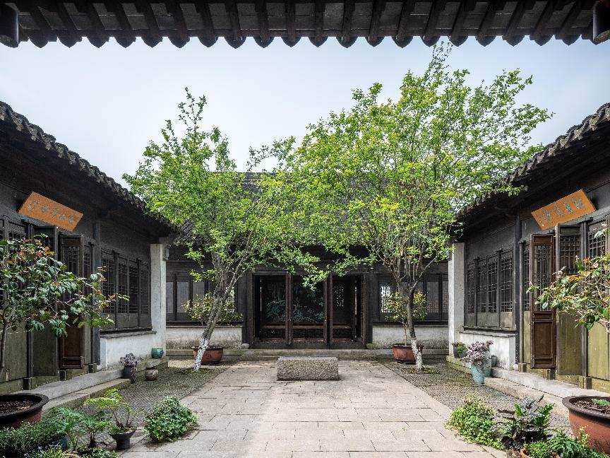 设计师小传由伟壮把握一颗坚朗的心