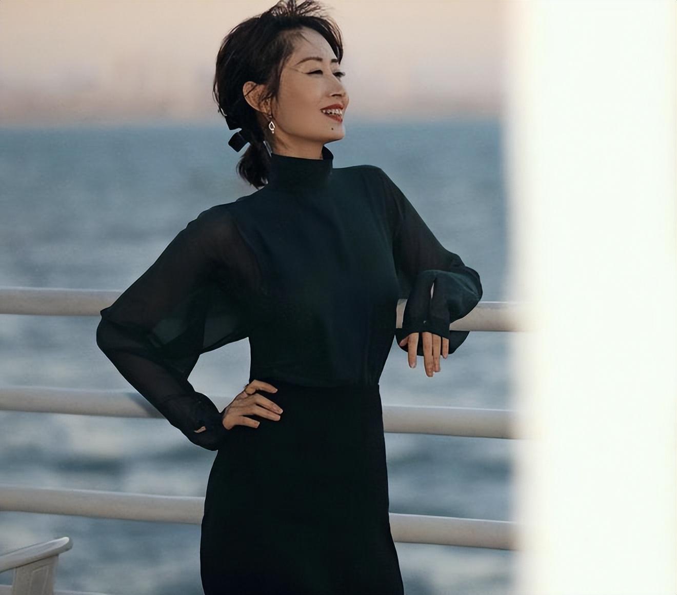 回顾刘敏涛嫁豪门独守空房7年离婚后重返荧屏今女儿成她的骄傲