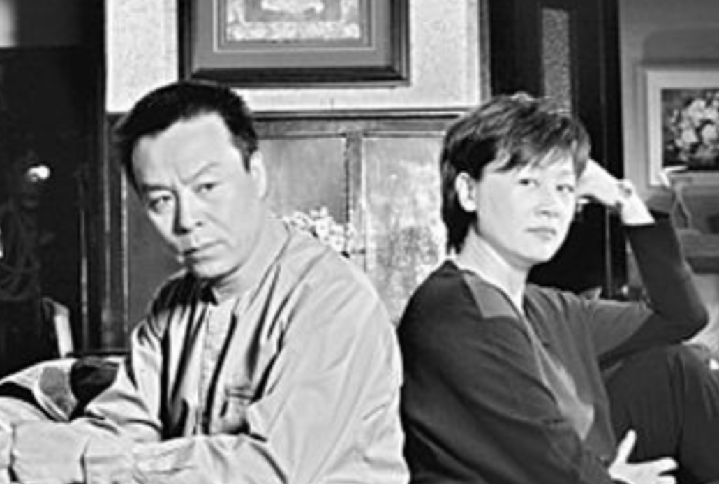 回顾演员储智博24岁娶初恋婚后分居14年如今婚姻状况如何