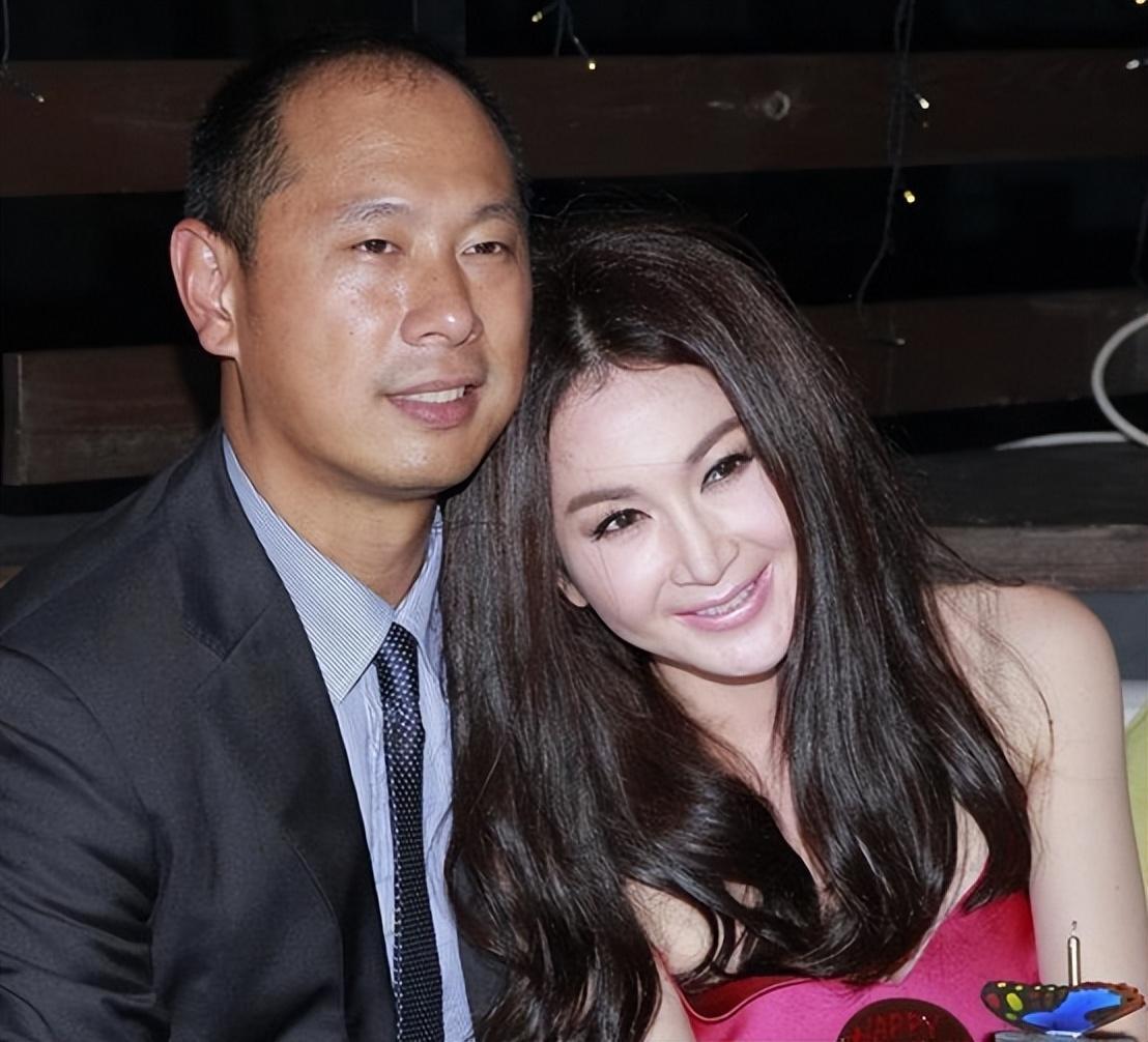 02温碧霞,何祖光