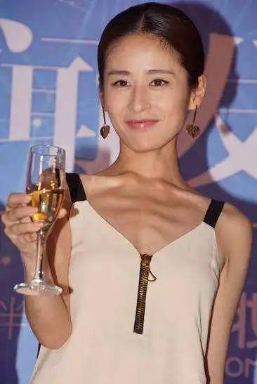 回顾暴瘦的8位女明星有的饿晕在家有的难以生育有的近乎毁容