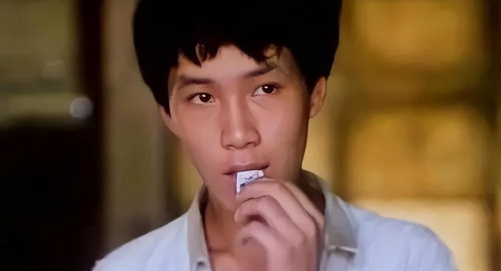 回顾冯远征娶大8岁梁丹妮结婚28年不要孩子如今他后悔了吗