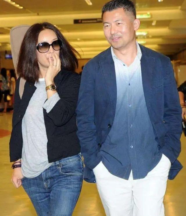 回顾好男人孟桐39岁娶未婚生子的那英用爱治愈继子半生