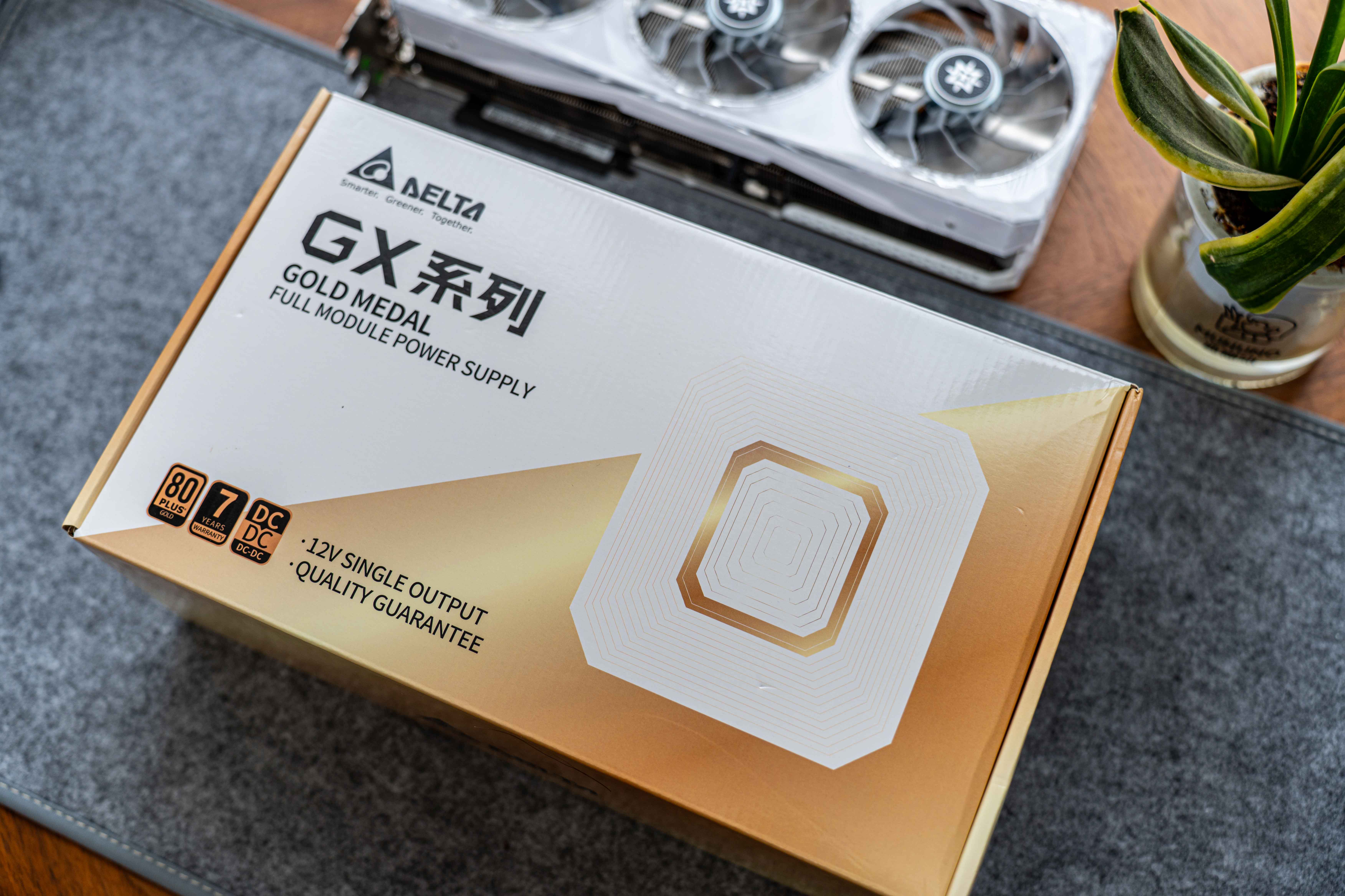 纯白光影海景房游戏生产力都不能少丨14700kf影驰4080装机