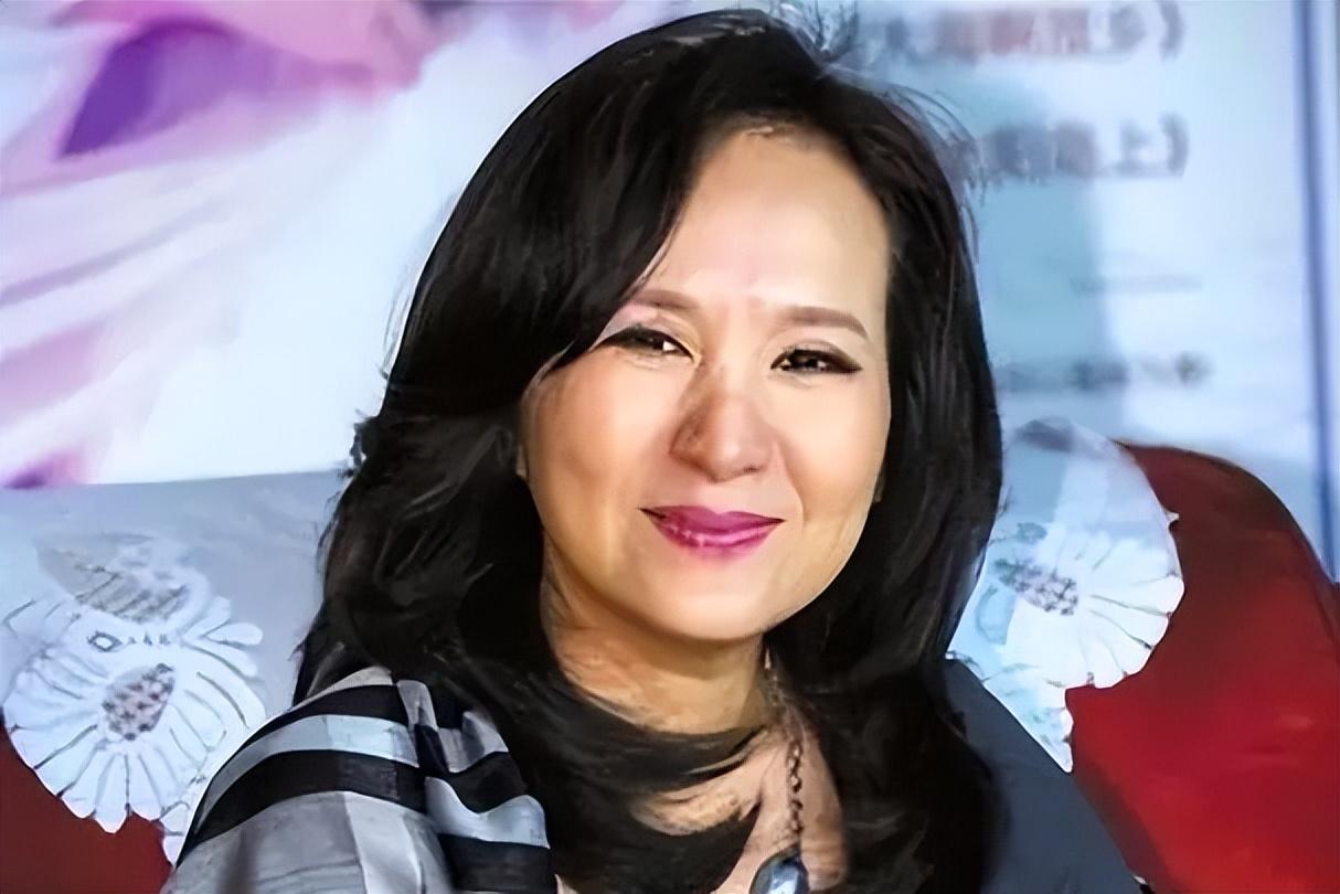 回顾为什么郑绪岚的生活会发生戏剧性的变化现在的她怎么样