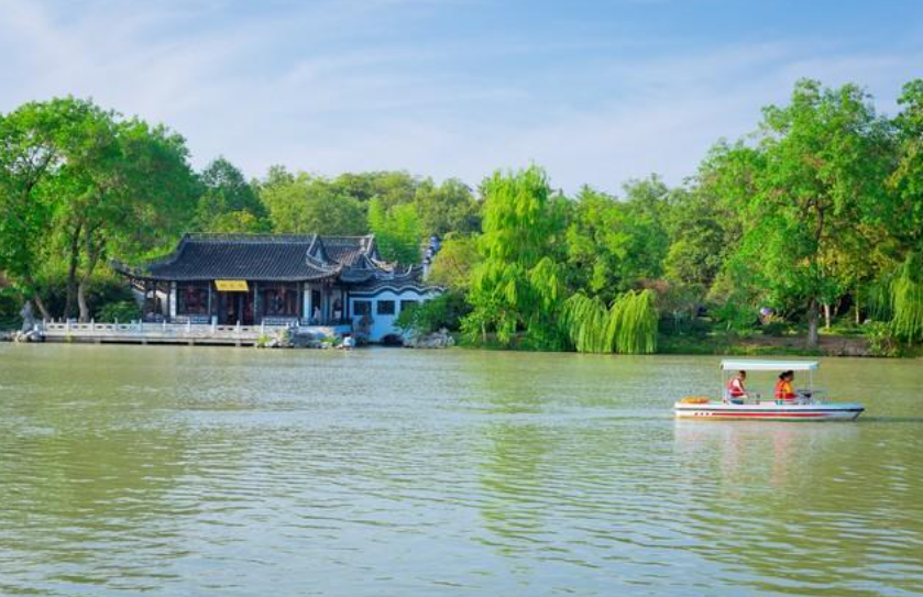 回顾烟花三月下扬州刚从扬州回来我的心中却留下了复杂的情感