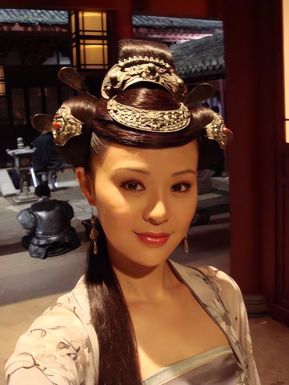 回顾拿孩子要挟高攀佟大为16年过去才知道是佟大为高攀了她