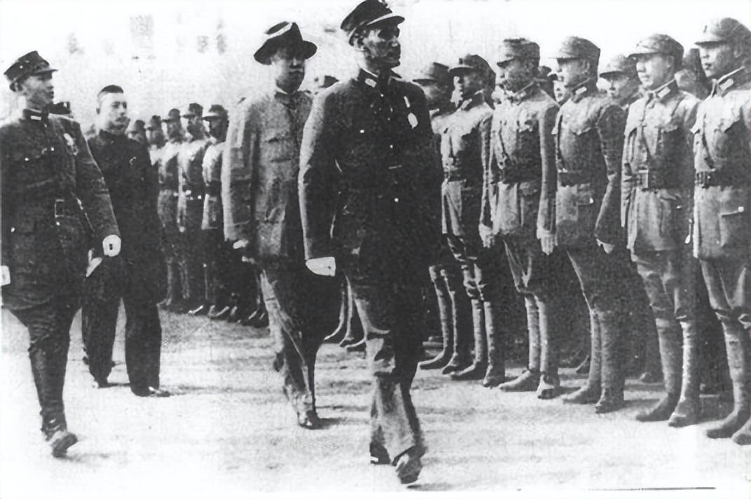 国军少将战场被俘,行刑时作出一首七步诗,后监斩官惜才将他救下