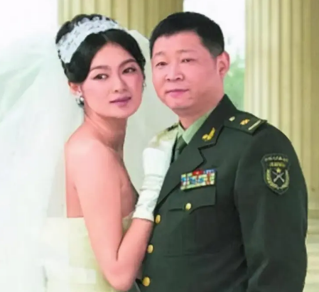 回顾胡敬嫁三德子赵亮支持丈夫养鸡14年如今身价过亿