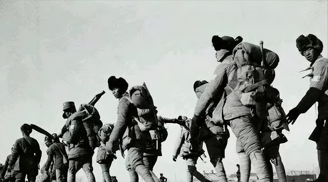 红军团长成为老农民得知首长消息连忙写信结果被送去劳改十年