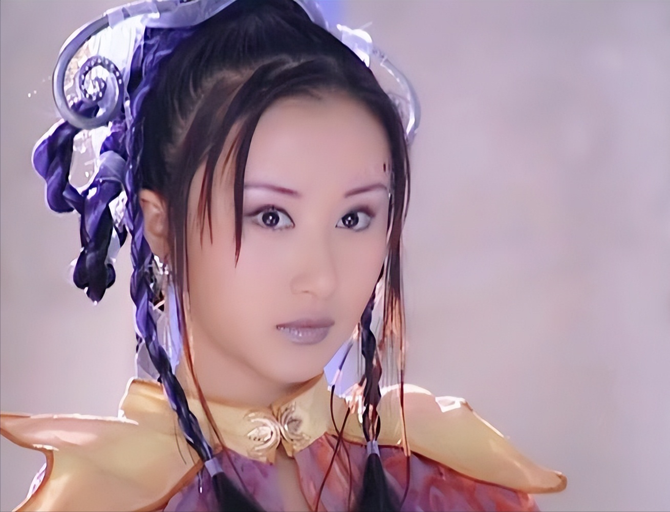 已经是经典的电视剧,即使是现在看也能看出不一样的乐趣和味道,可作为