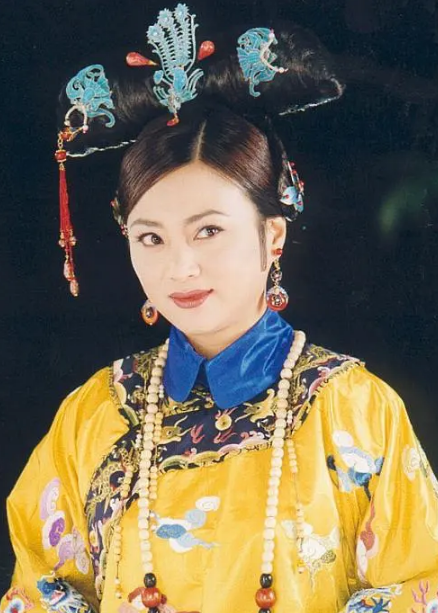 回顾26岁与初恋离婚34岁再嫁犹太富商分居15年李玲玉还好吗