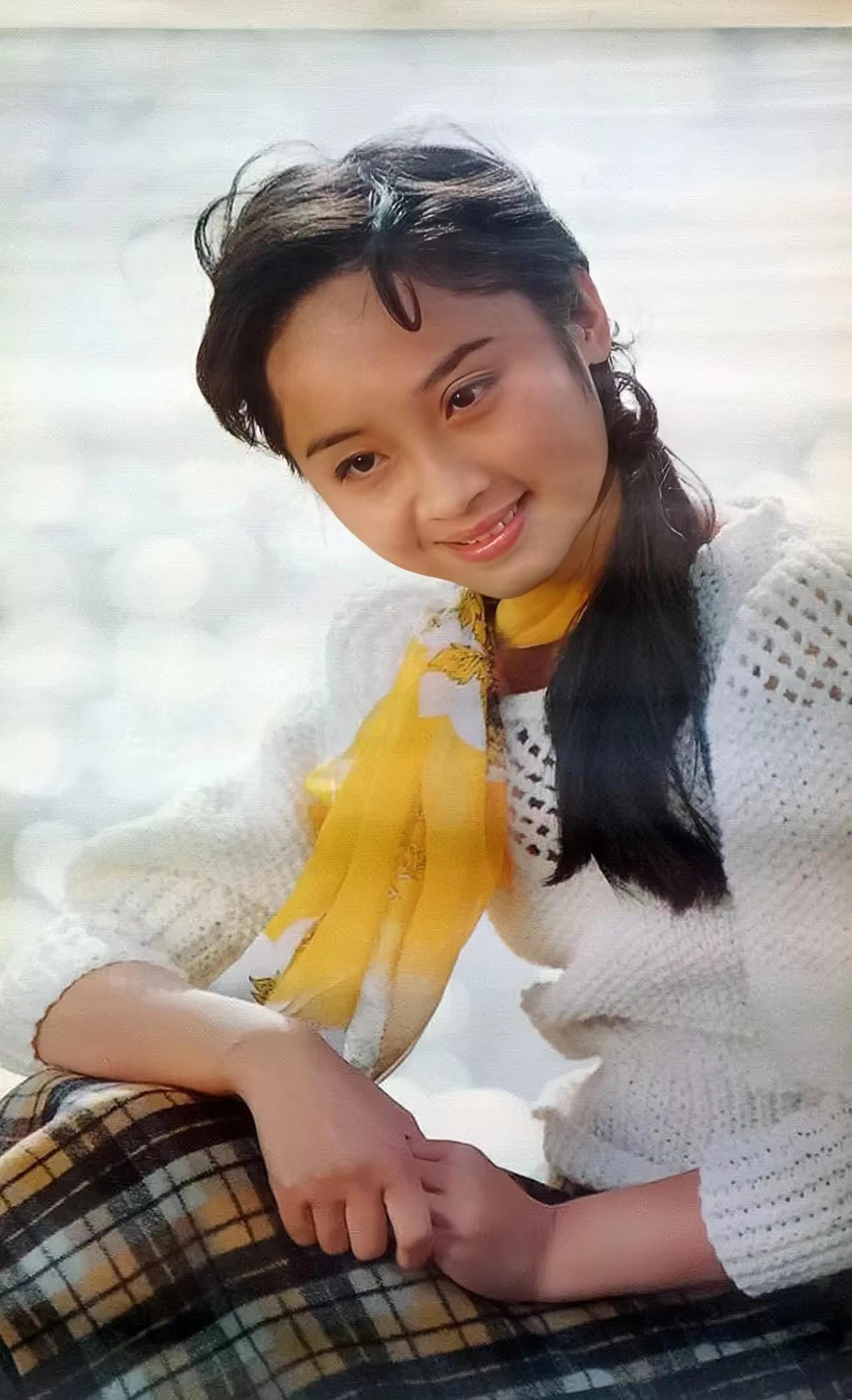 回顾唐静前夫和秦海璐结婚后独自陪儿子长大如今选择令人泪目