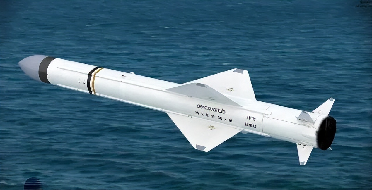 俄罗斯空袭三天后被质疑:俄军导弹不够,所以才拿反舰导弹来凑?