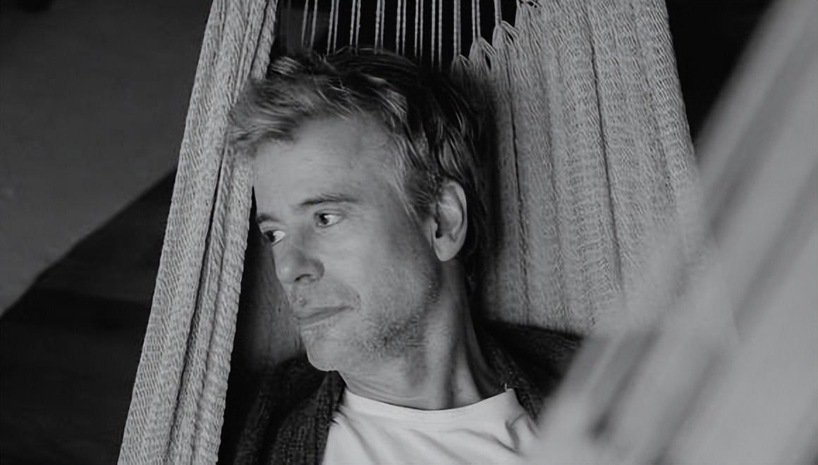 回顾人苦命也苦10位跳楼殒命明星有人情路坎坷有人命运多舛