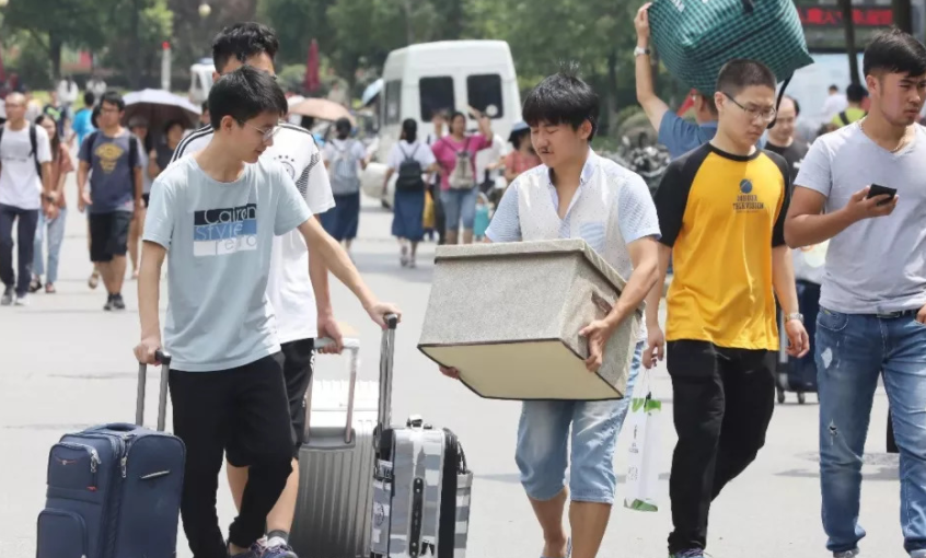 回顾10年北大学生勒死11岁男孩庭审上称谁让他撞到我后不道歉