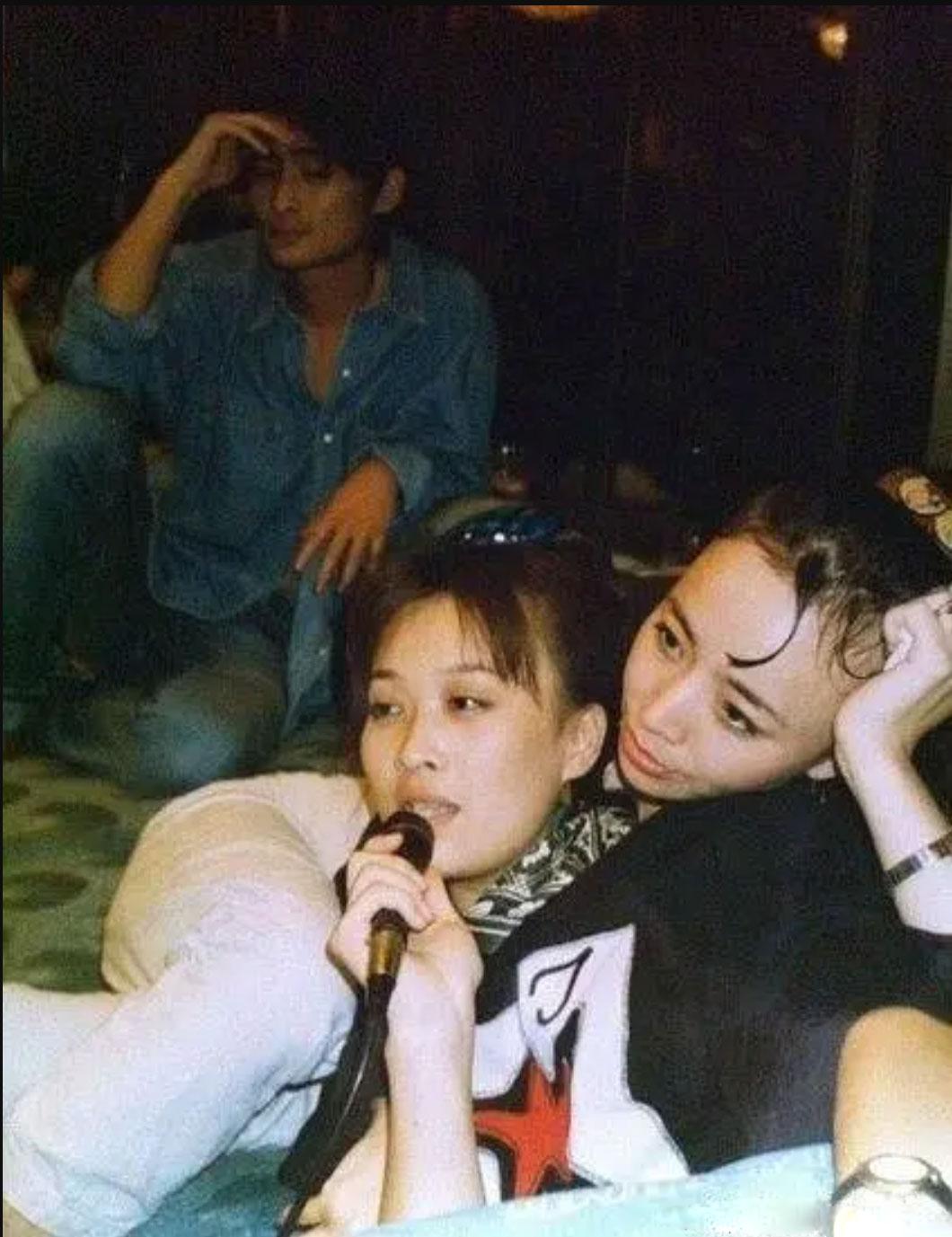 回顾好男人孟桐39岁娶未婚生子的那英用爱治愈继子半生