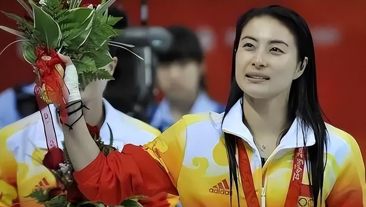 郭晶晶真会生!三个孩子都继承了奶奶的美貌!