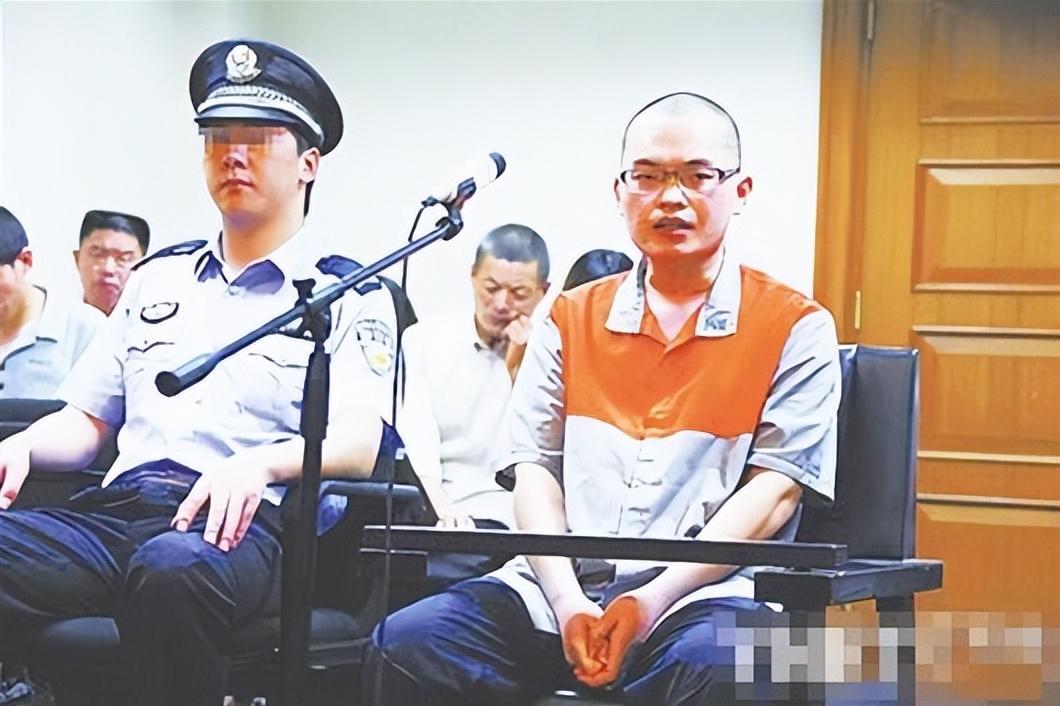 在得知连勇杀了一个11岁的小孩,他们都表示难以置信,觉得他不应该是