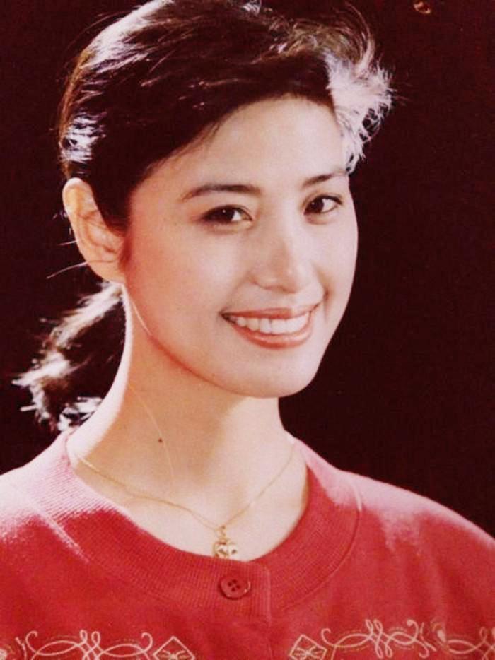 回顾演员吴玉华与汪俊离婚后转身嫁给画家莫大风她过的怎样