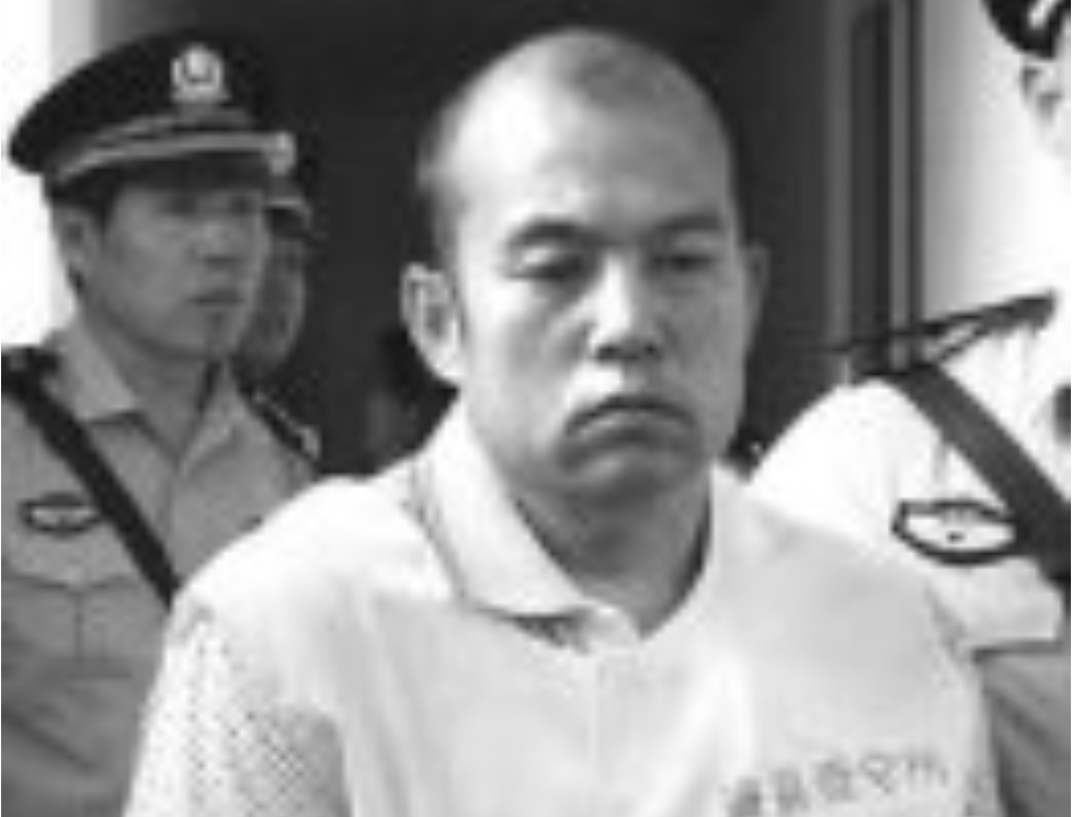 回顾小伙因杀人被击毙10年后真凶出现母亲上诉终还儿子清白