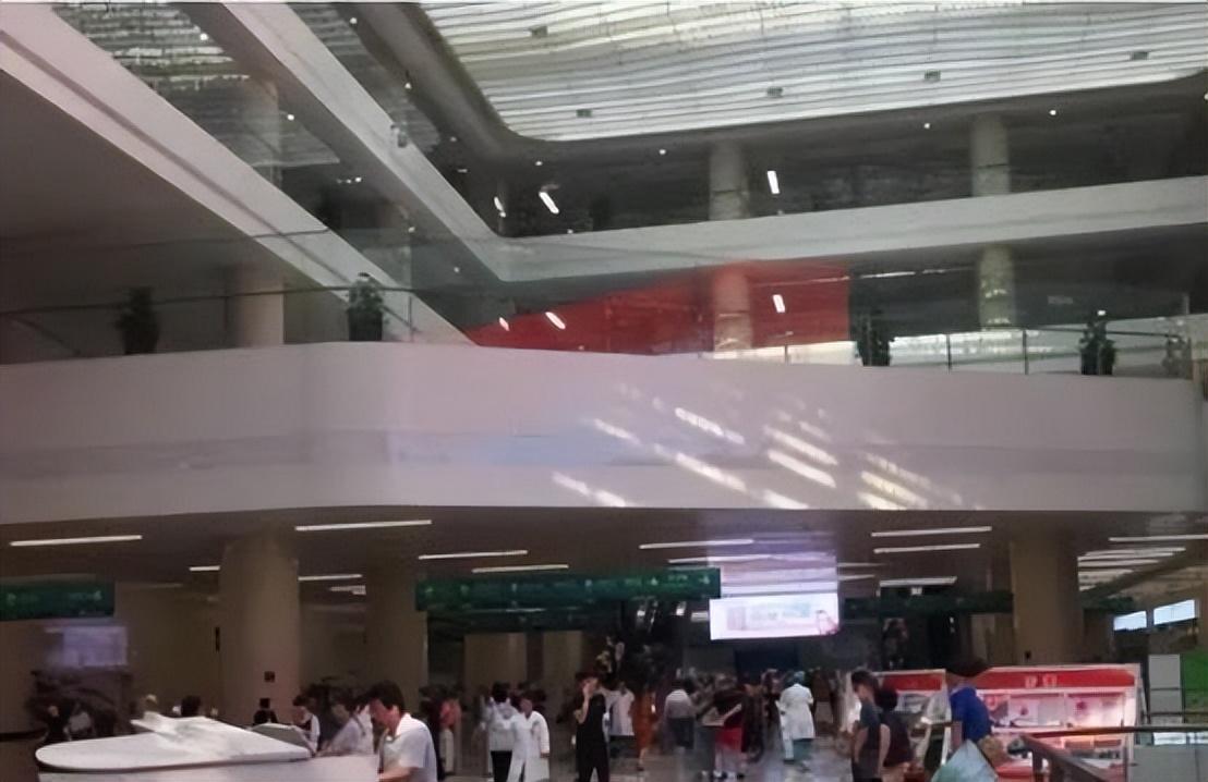 揭秘解放军301医院:中国顶级部队医院,曾入住多名"特殊"病号