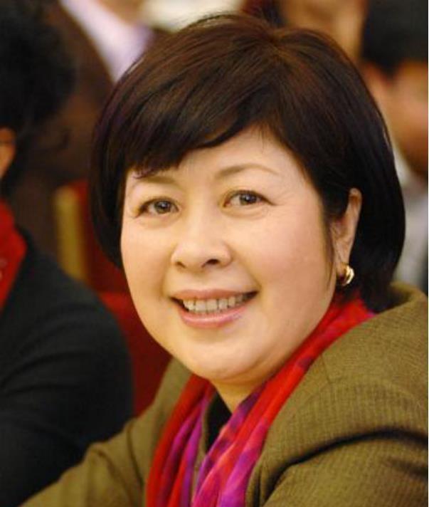 回顾王京花手握京圈半壁江山成功路上有泪有痛儿子让她操碎心