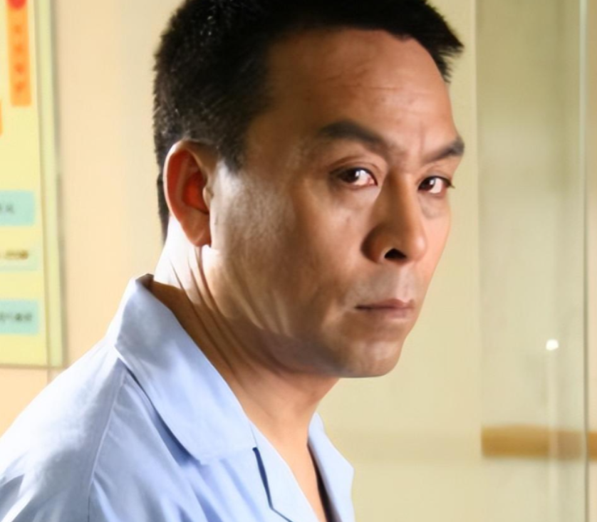 回顾演员储智博24岁娶初恋婚后分居14年如今婚姻状况如何