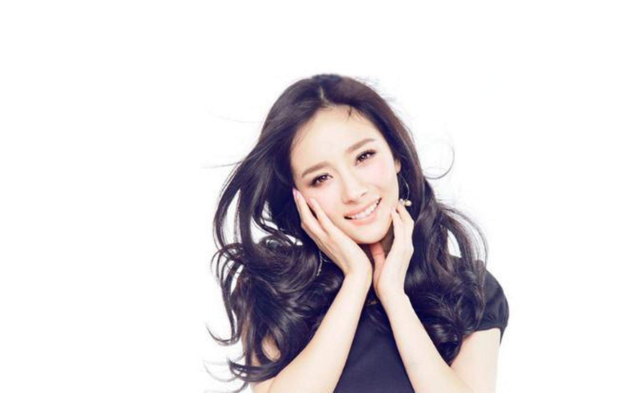 杨幂和刘恺威离婚时,不仅拿走了属于自己的45亿,还为了女儿小糯米的