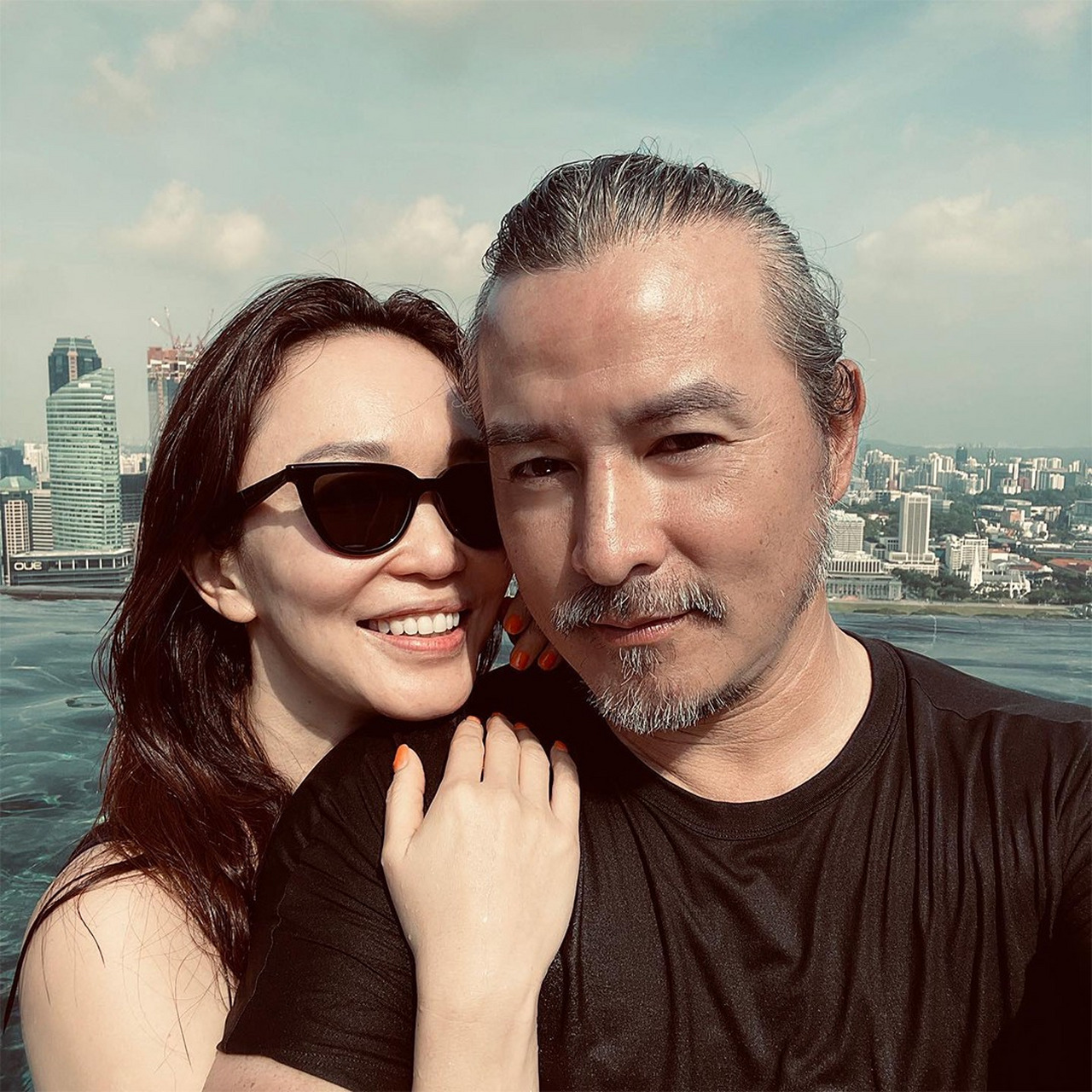 范文芳与#李铭顺是演艺圈知名人士的模范夫妻,两人还育有一个儿子