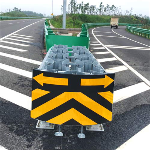 高速公路ts级防撞垫高速出口导向防撞垫厂家
