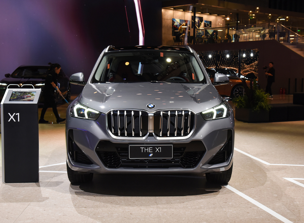 宝马打响"第一枪"!从29万降到17万,204ps 四驱,看啥本田crv