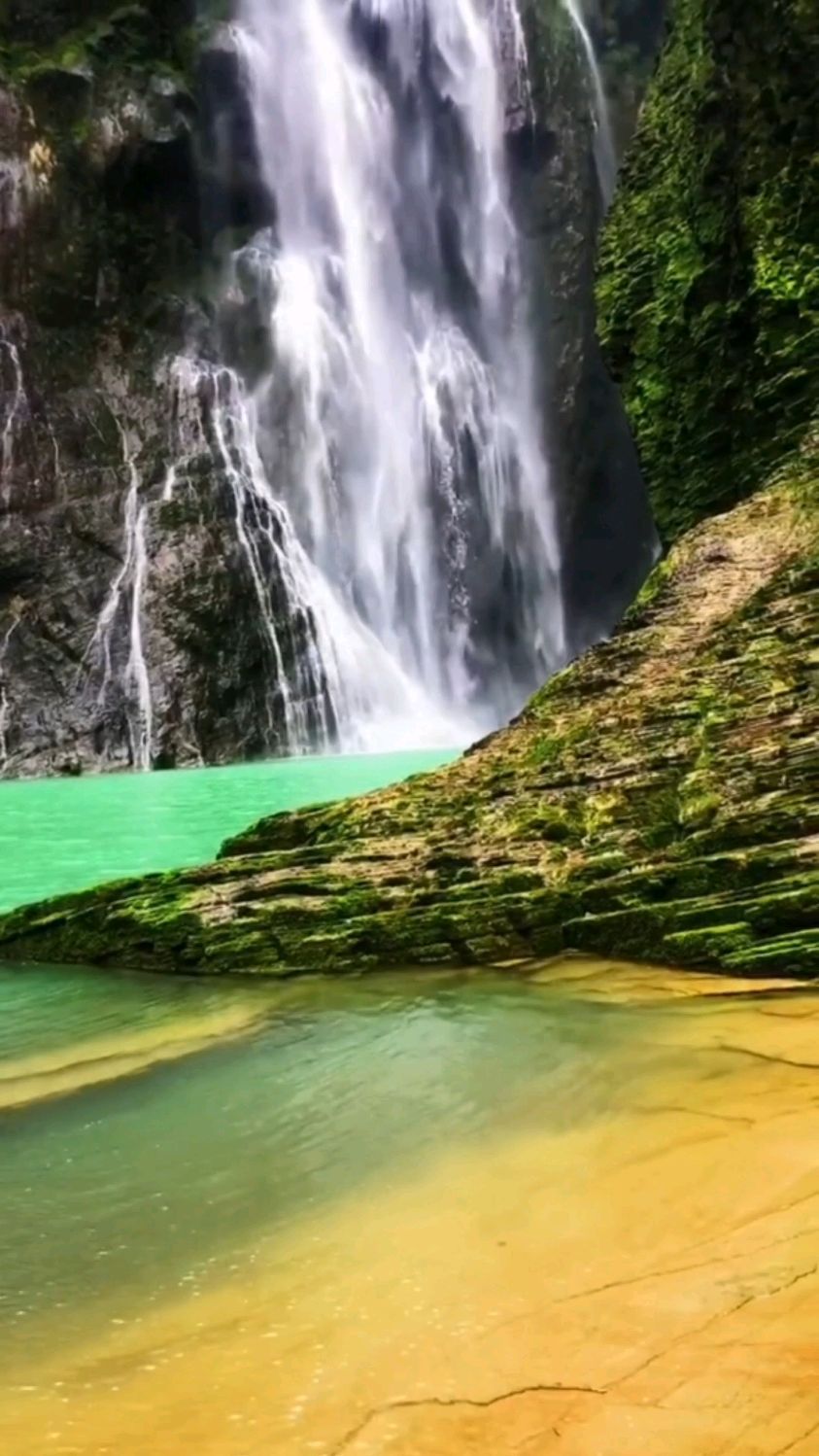 流沙瀑布 一个人,一条路,一处山水间,待一整天,足矣.