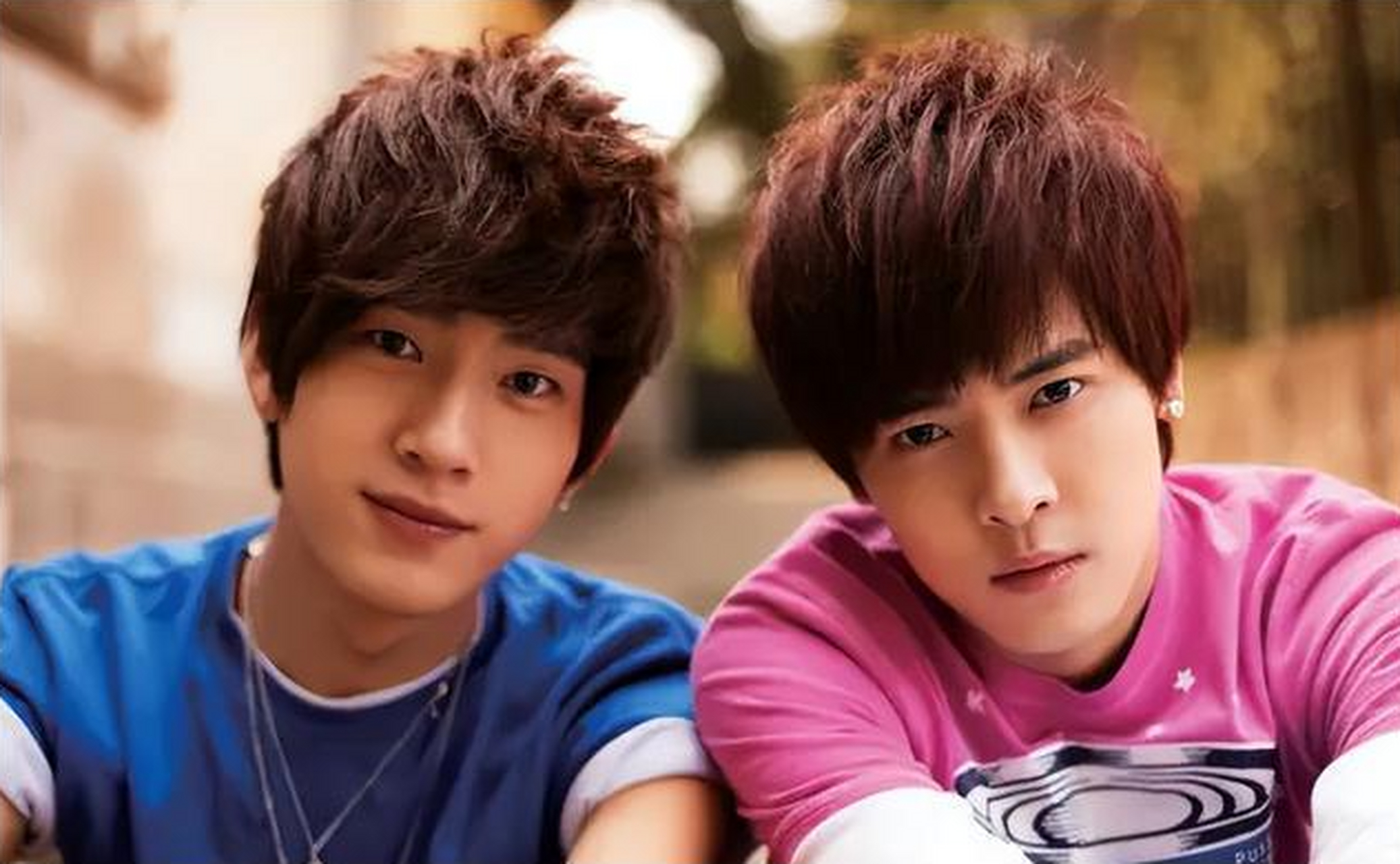 井柏然和付辛博在《加油好男儿》中成为好兄弟,共同发行专辑《光荣》.