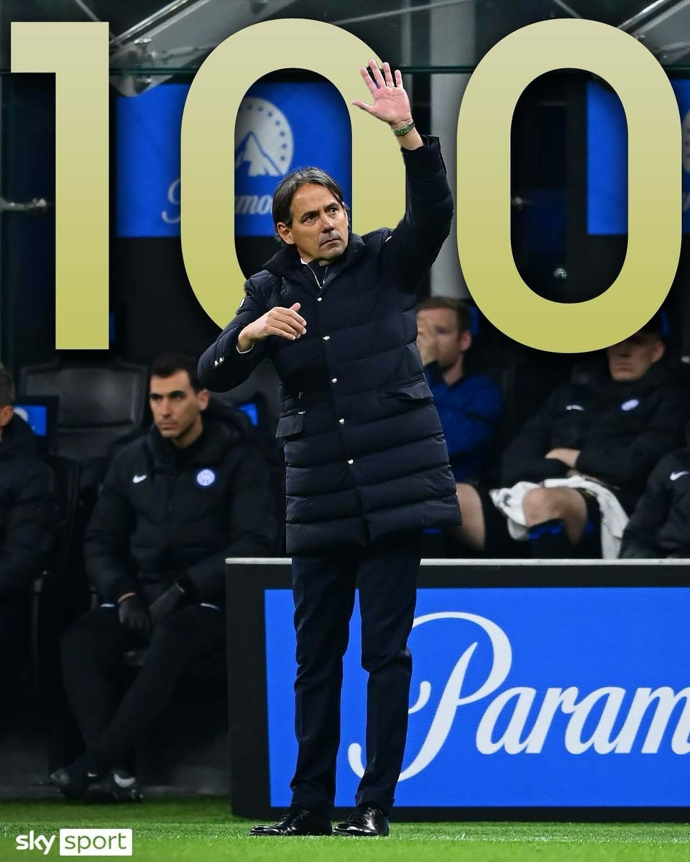 前三位是埃雷拉(205场),曼奇尼(176场)和特拉帕托尼(124场).