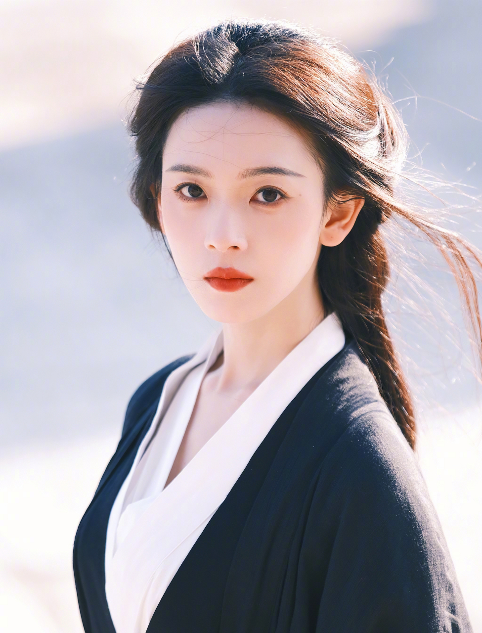 陈瑶最新古装大片,楚楚可怜又眼神坚毅!