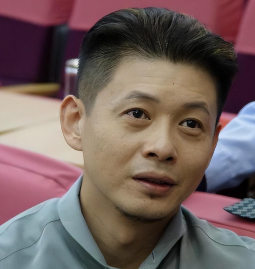 "前央视名嘴"程前时隔30年复出!与倪萍首秀,梦回《正大综艺》