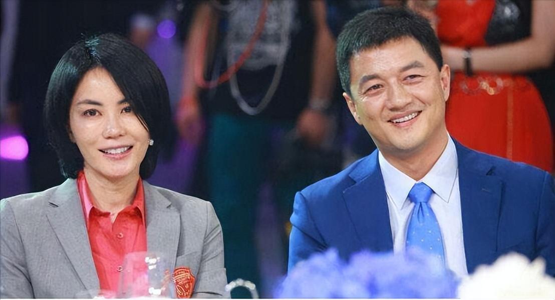 回顾10年后看李亚鹏现任妻子海哈金喜才懂她和王菲谁更精明