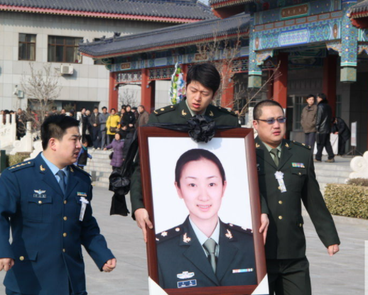 可就是在这寻常到不能再寻常的一天,王凡在训练中突然晕倒.