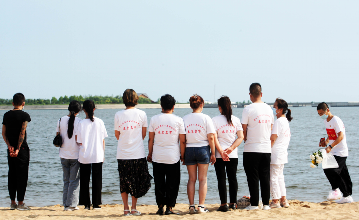 2021年秦皇岛17岁少年救3人后牺牲获救者从未说过他该死