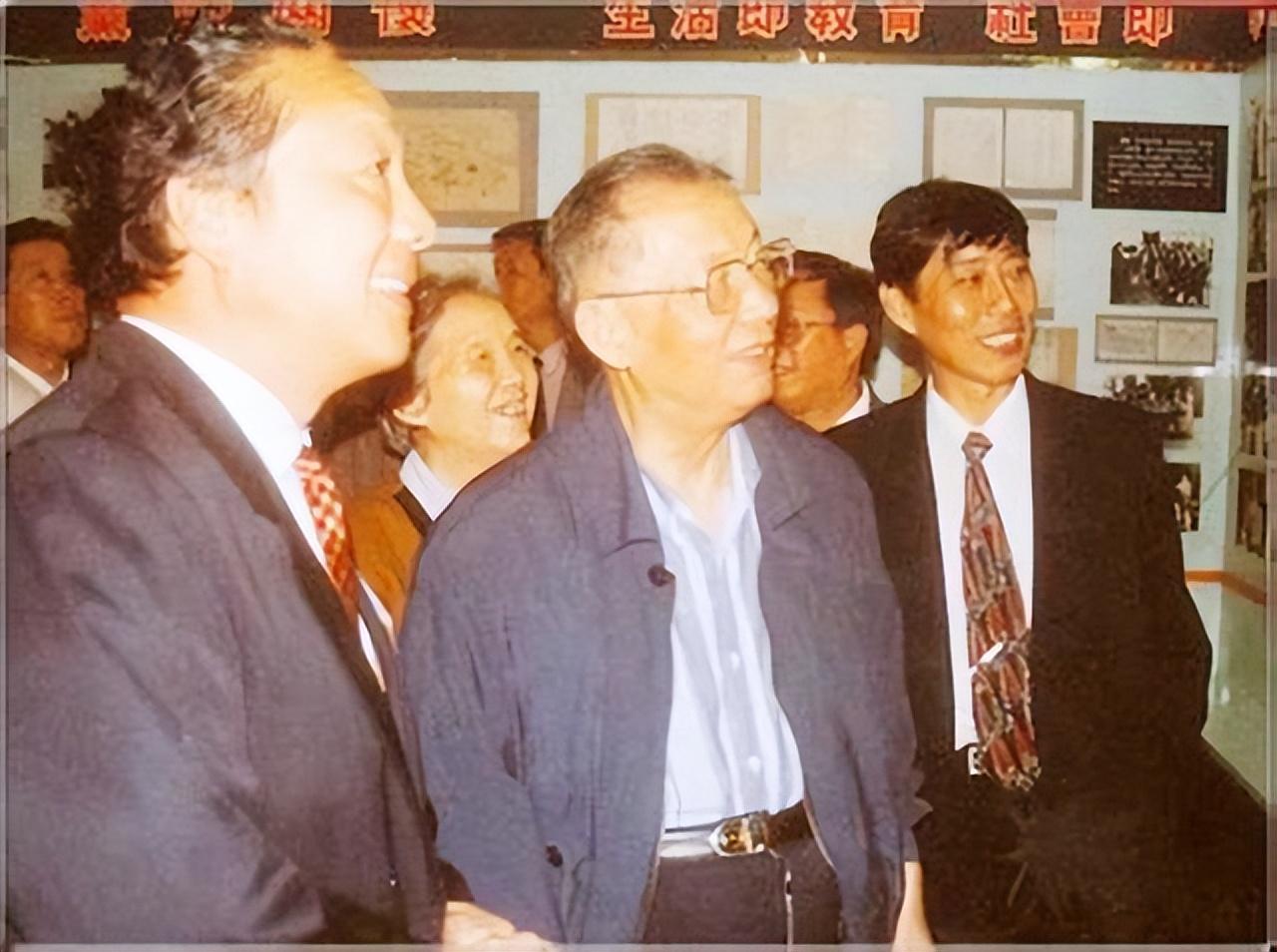 最后一位中顾委常委副国级101岁去世终生憾事未报祖母恩