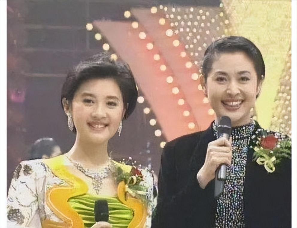 回顾许戈辉想嫁默多克没嫁成只能给人家打工和丁健婚姻受争议