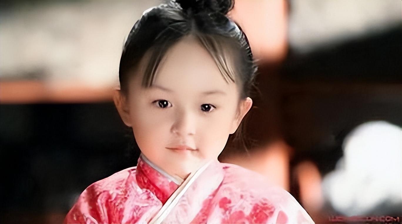 回顾刘楚恬2岁出道6岁爆红全国如今14岁的她怎么样了
