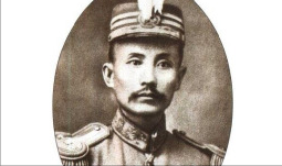 朱老总率军经过两个结拜兄弟防区一个装聋作哑另一个两肋插刀