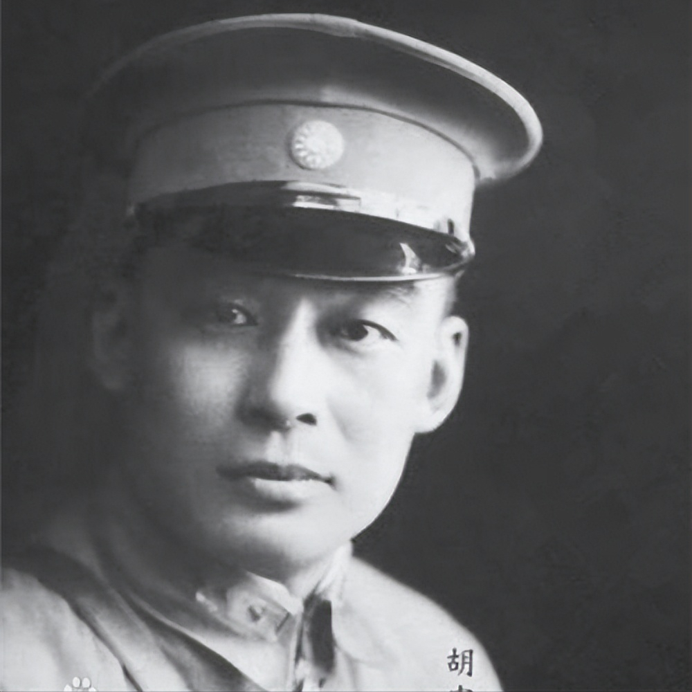 国军一个步兵师编制搞出十几个团来师长权力比一般军长都大